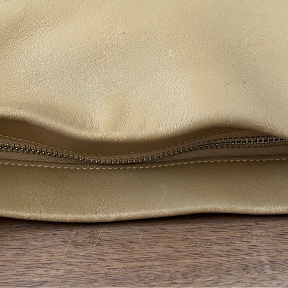 Vintage Coach Legacy Tan Leather Crossbody Bag with Silver Hardware - Picture 4 of 12